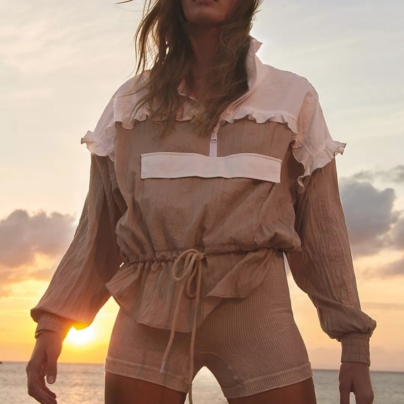 Free People Movement Women's Tan & White Lets Go Out Pullover Jacket Size Smal - Picture 2 of 13